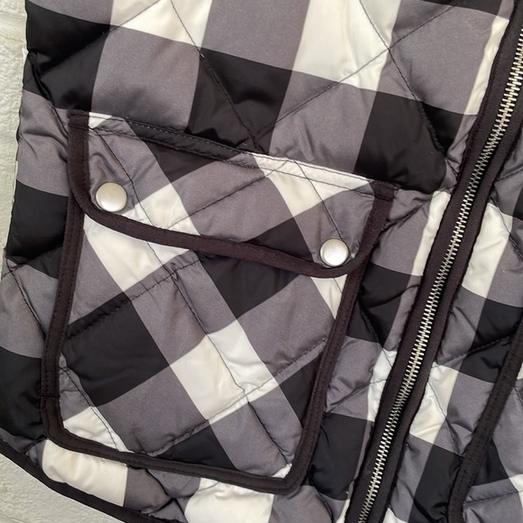 Woolrich Duck Down Black and White Checked Puffer Vest - Picture 4 of 11